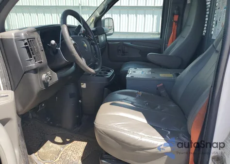 2015 Chevrolet Express G2500 из США, поврежденный, VIN 1GCWGFCF6F1269728